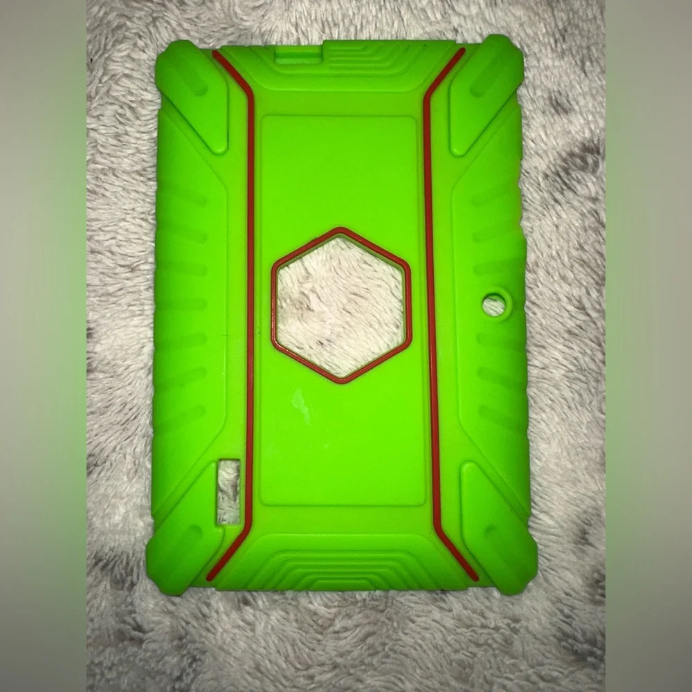 Contixo protective silicone case for a 7-inch kids tablet